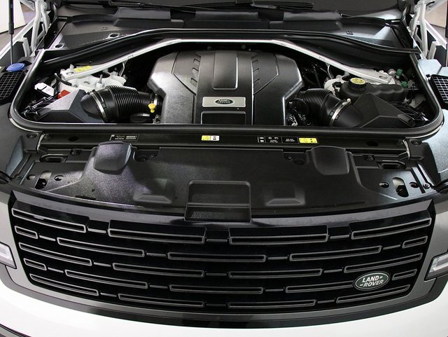 Used 2022 Land Rover Range Rover Long Wheelbase SE image 43