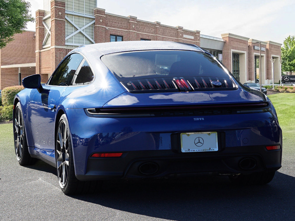 Used 2026 Porsche 911 Carrera RWD image 7