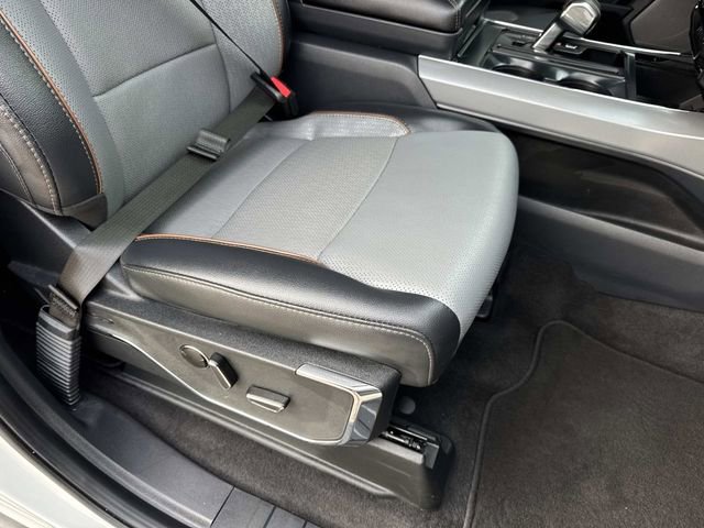 Used 2024 Ford F150 Lightning Lariat image 14