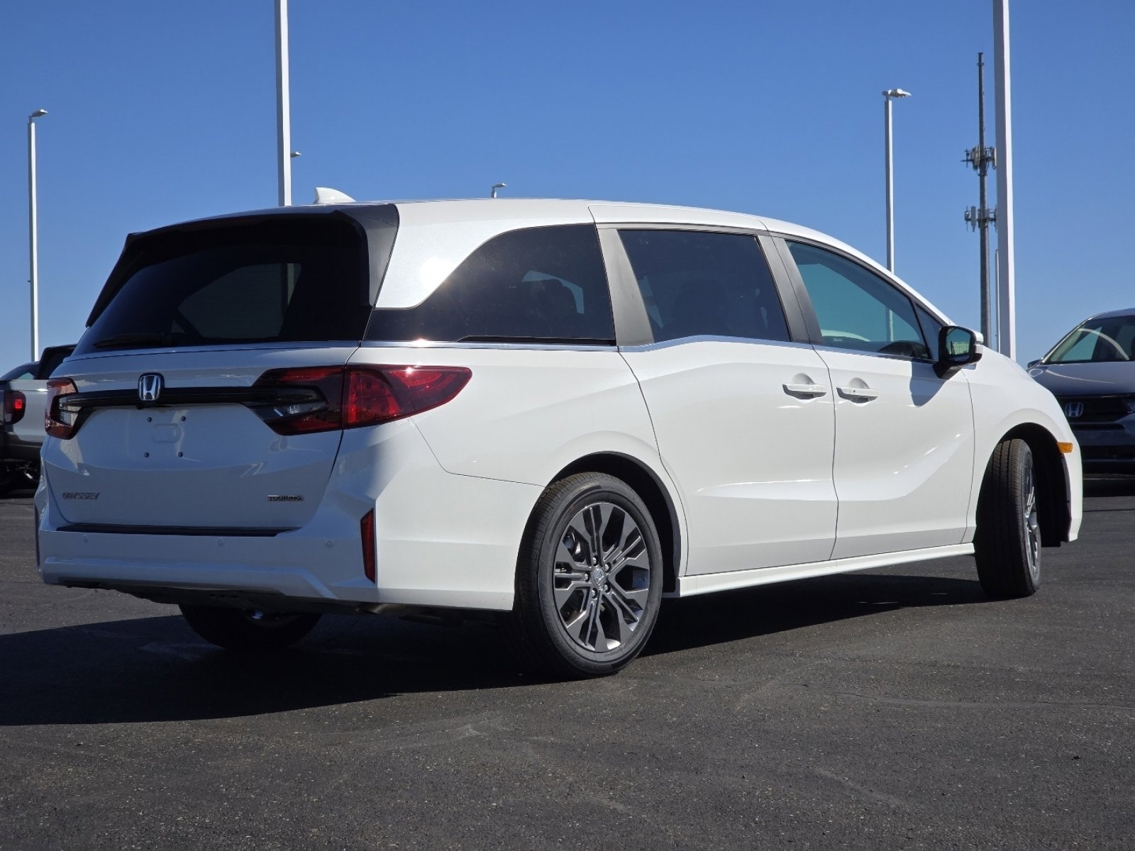New 2026 Honda Odyssey Touring image 23