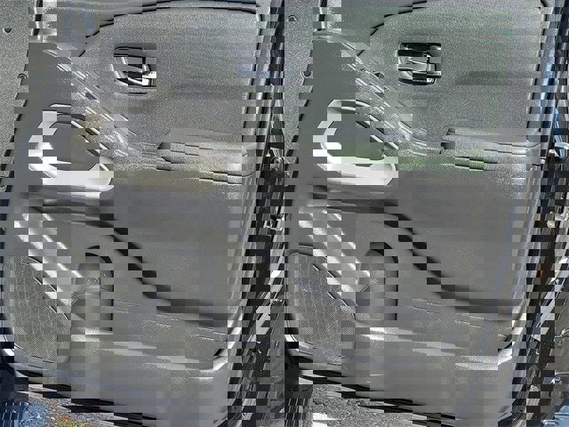 Certified 2022 Nissan Frontier SV image 14