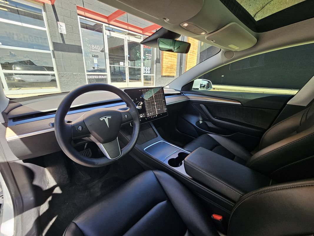 Used 2021 Tesla Model 3 Standard Range Plus RWD image 18