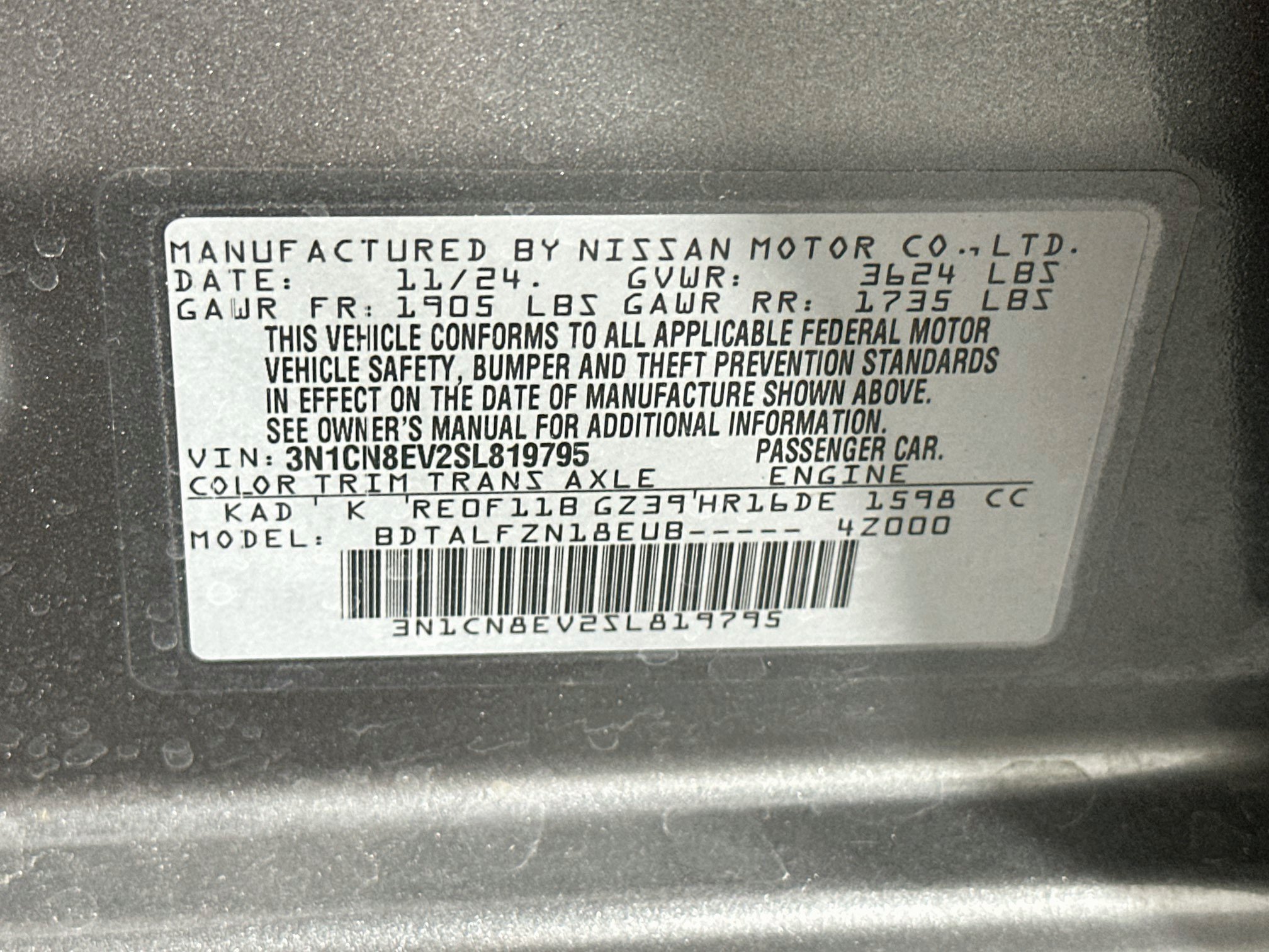 Used 2025 Nissan Versa SV FWD image 12