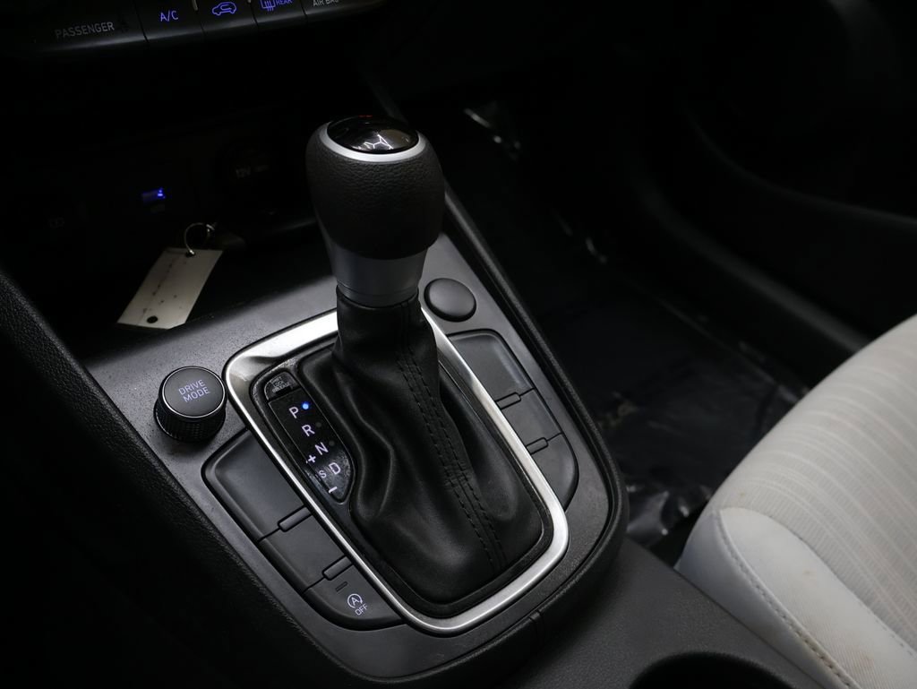 Used 2023 Hyundai Kona SEL FWD image 24