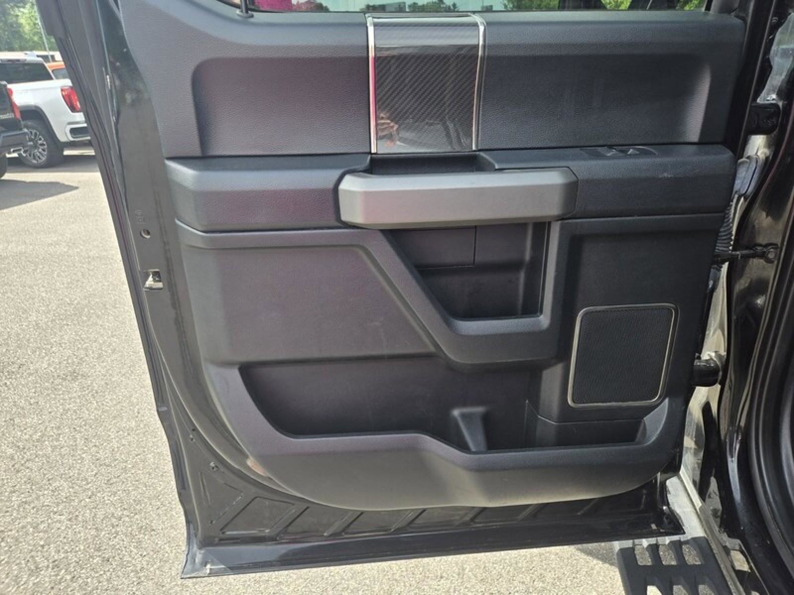 Used 2019 Ford F150 Raptor w/ Equipment Group 802A Luxury image 28