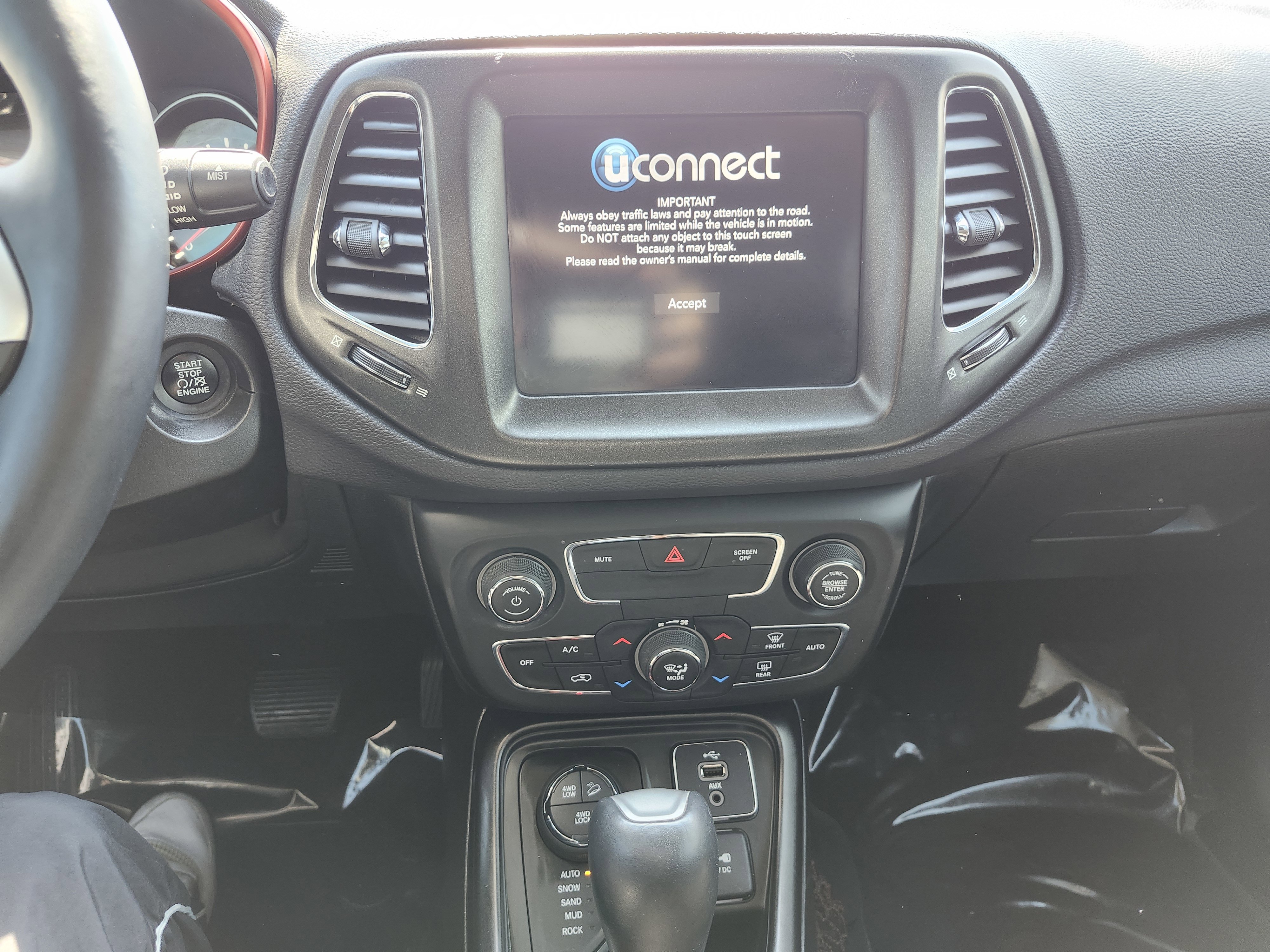 Used 2017 Jeep Compass Trailhawk w/ Leather Interior Group image 30