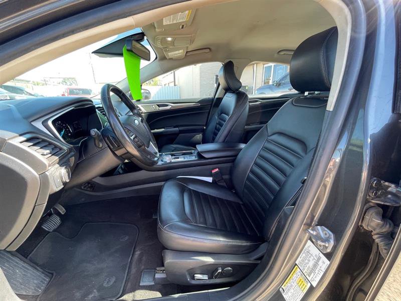 Used 2019 Ford Fusion SEL image 18