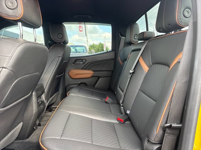 Used 2023 GMC Canyon AT4 w/ AT4 Premium Package AWD/4WD image 11