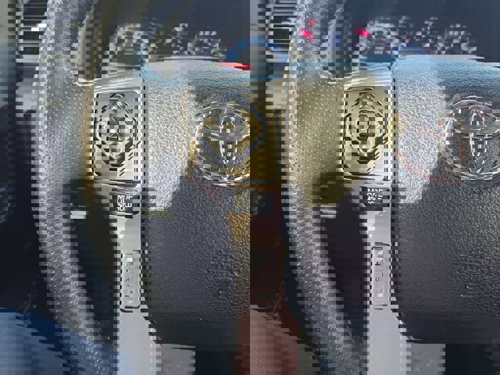 Used 2016 Toyota 4Runner Limited image 22