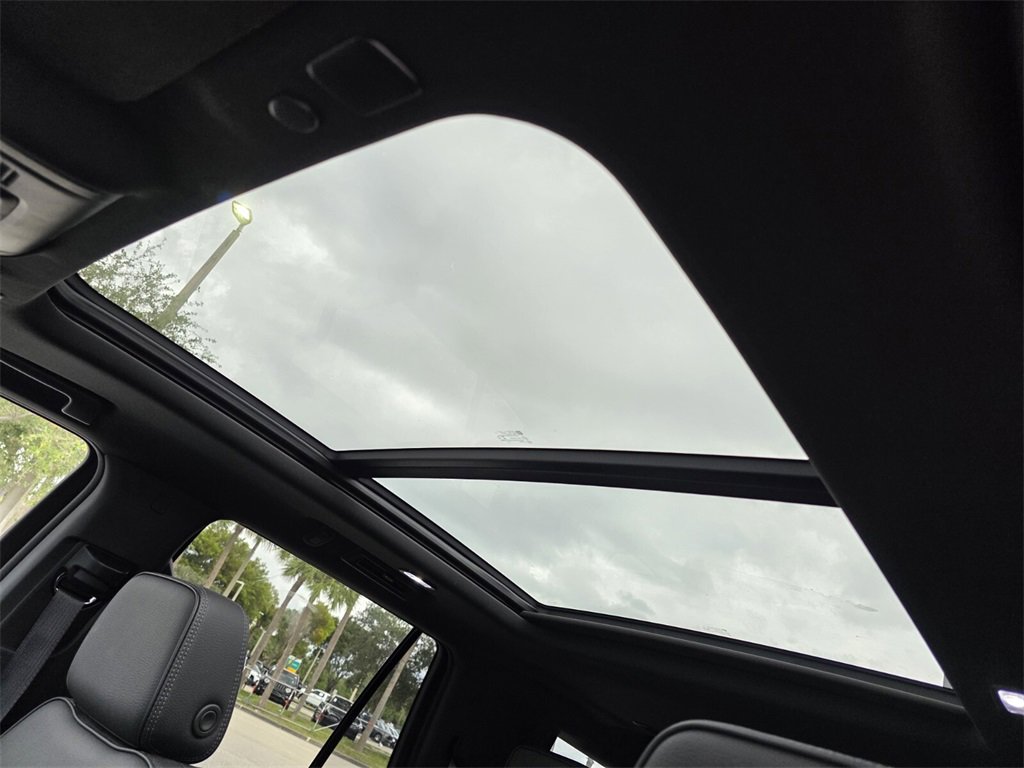 Used 2021 GMC Yukon Denali image 13