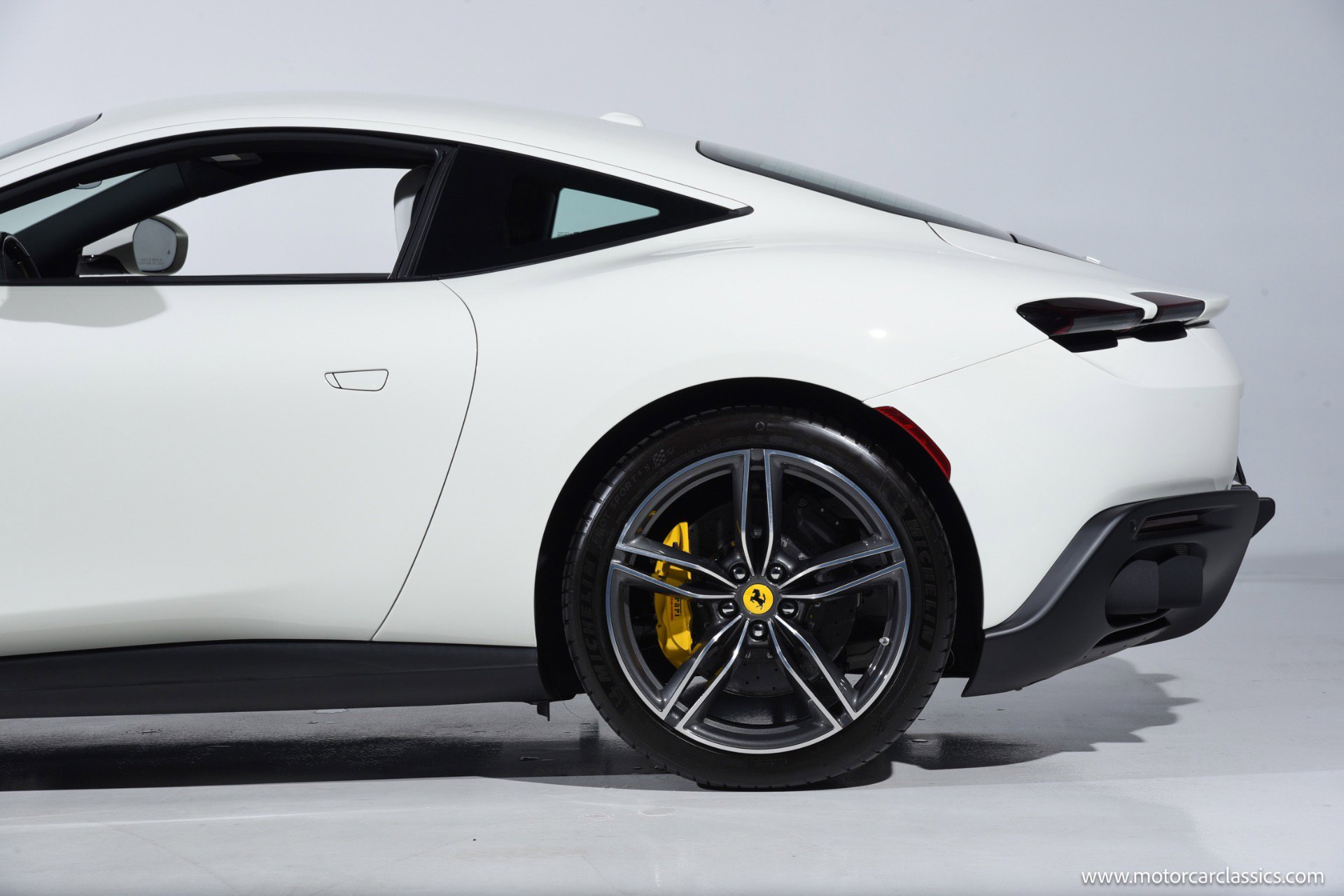 Used 2024 Ferrari Roma image 13