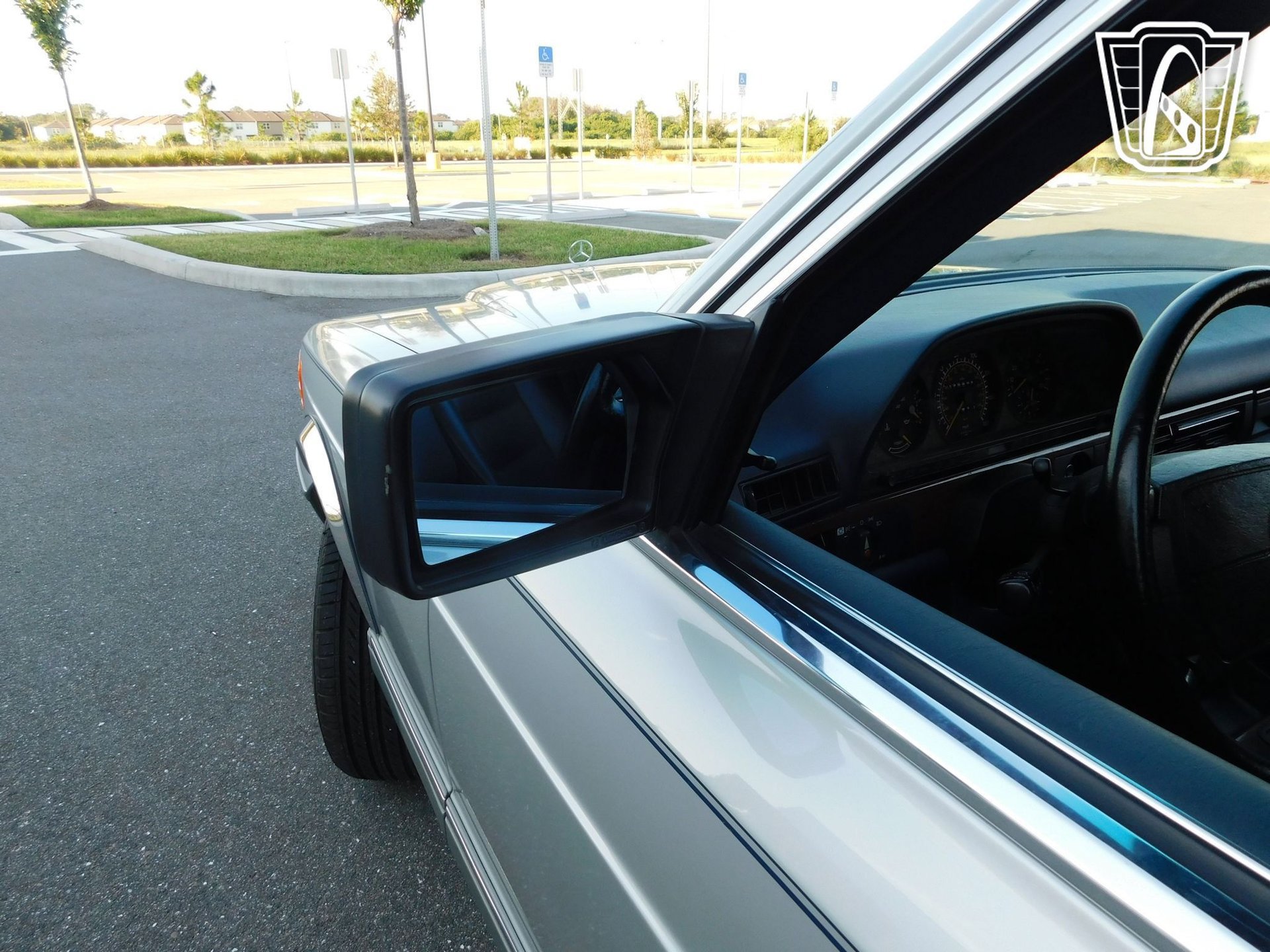 Used 1990 Mercedes-Benz 300 SE image 26