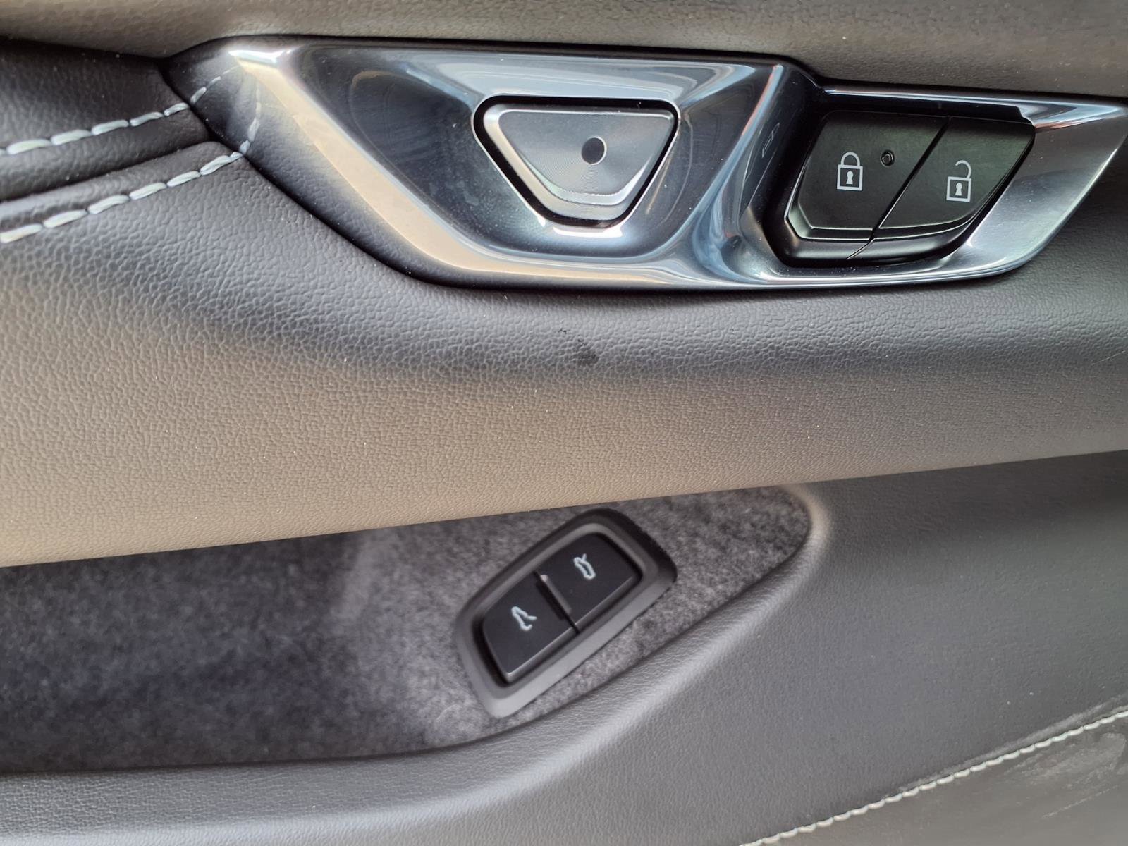 Used 2024 Chevrolet Corvette Stingray Coupe w/ 1LT image 23