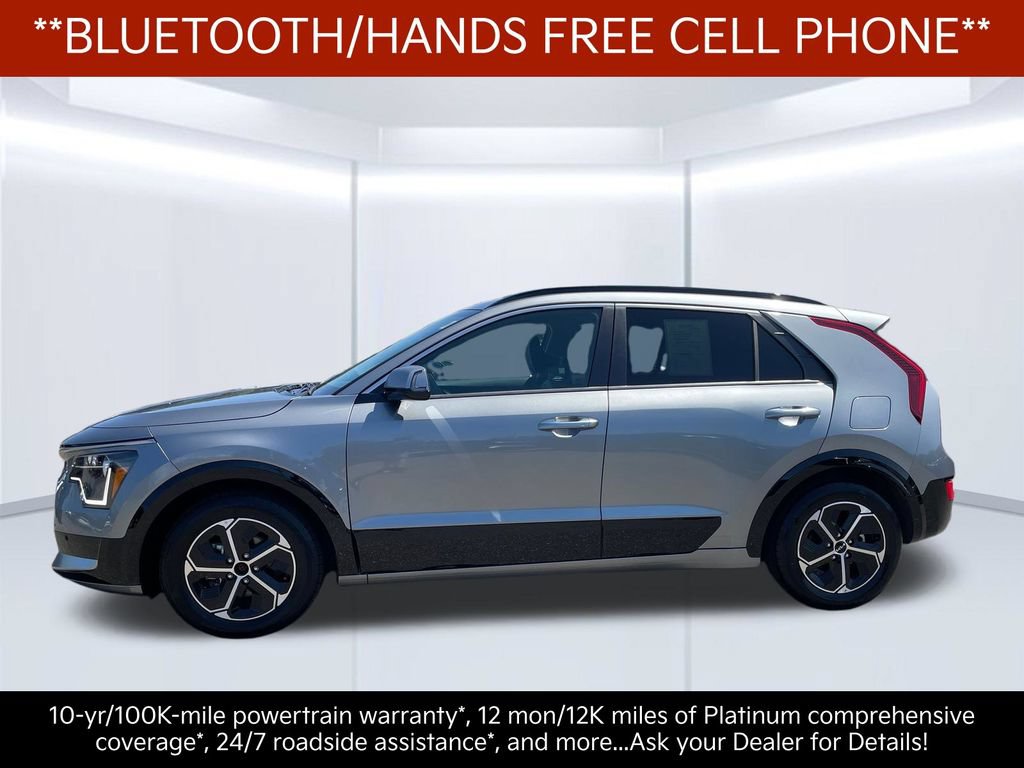 Certified 2023 Kia Niro FWD image 3