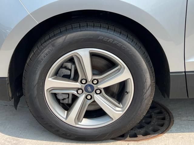 Used 2022 Ford Edge SEL w/ Convenience Package AWD/4WD image 8