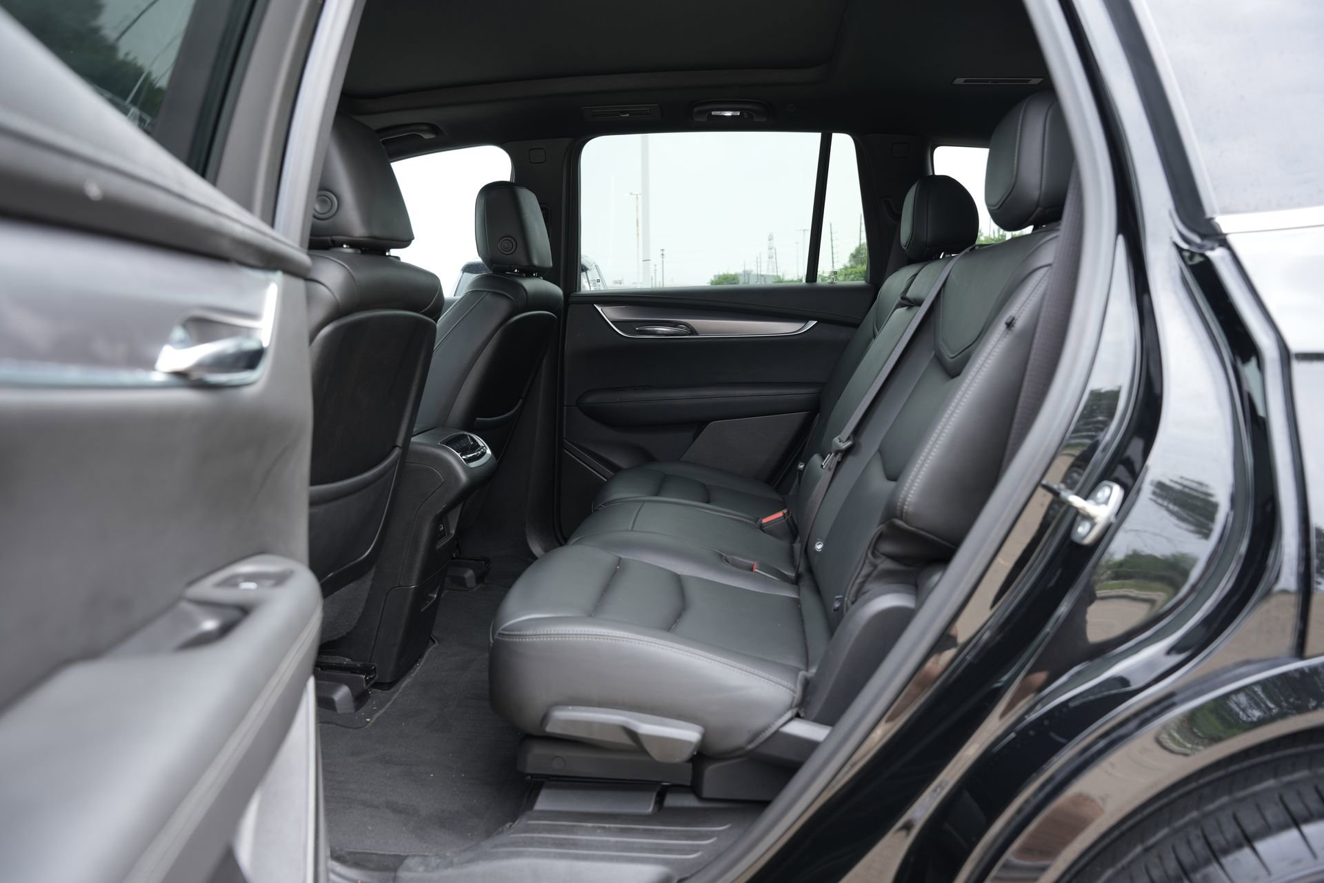 Used 2024 Cadillac XT6 Luxury FWD image 21