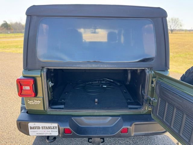 Used 2021 Jeep Wrangler Unlimited Sahara w/ Cold Weather Group image 7