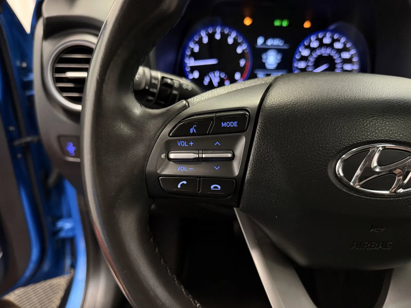 Used 2018 Hyundai Kona SEL w/ SEL Tech Package 02 FWD image 21