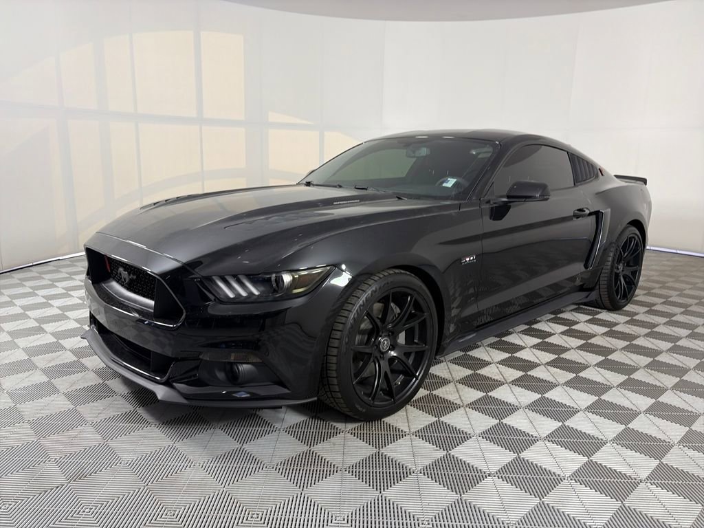 Used 2015 Ford Mustang GT Premium image 3