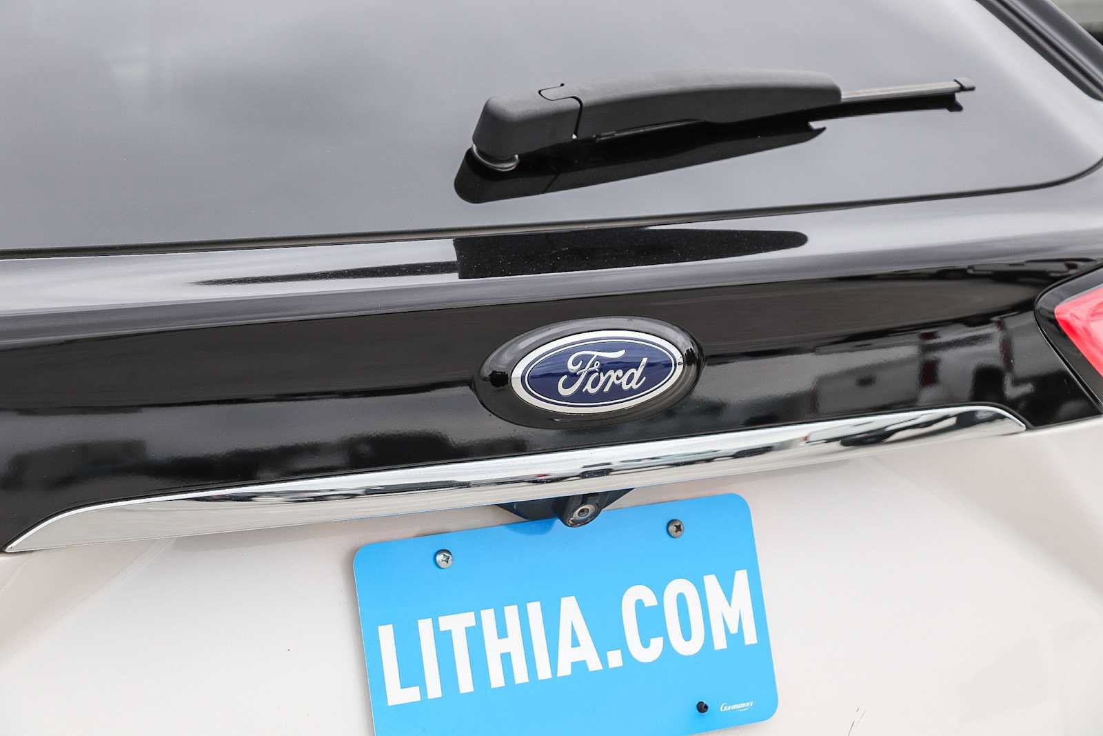 Used 2019 Ford Edge SEL w/ Equipment Group 201A FWD image 10