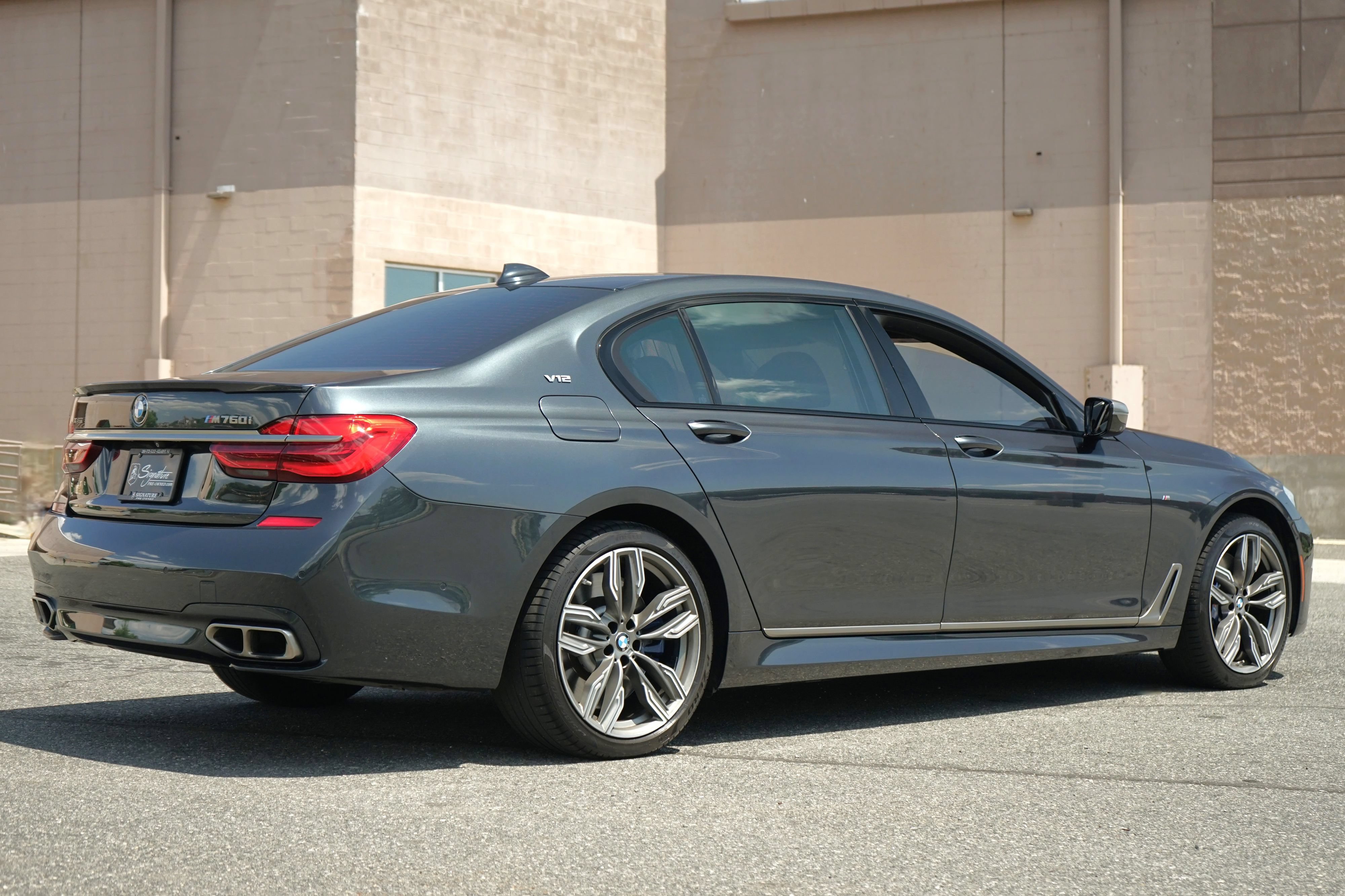 Used 2018 BMW M760i xDrive AWD/4WD image 4