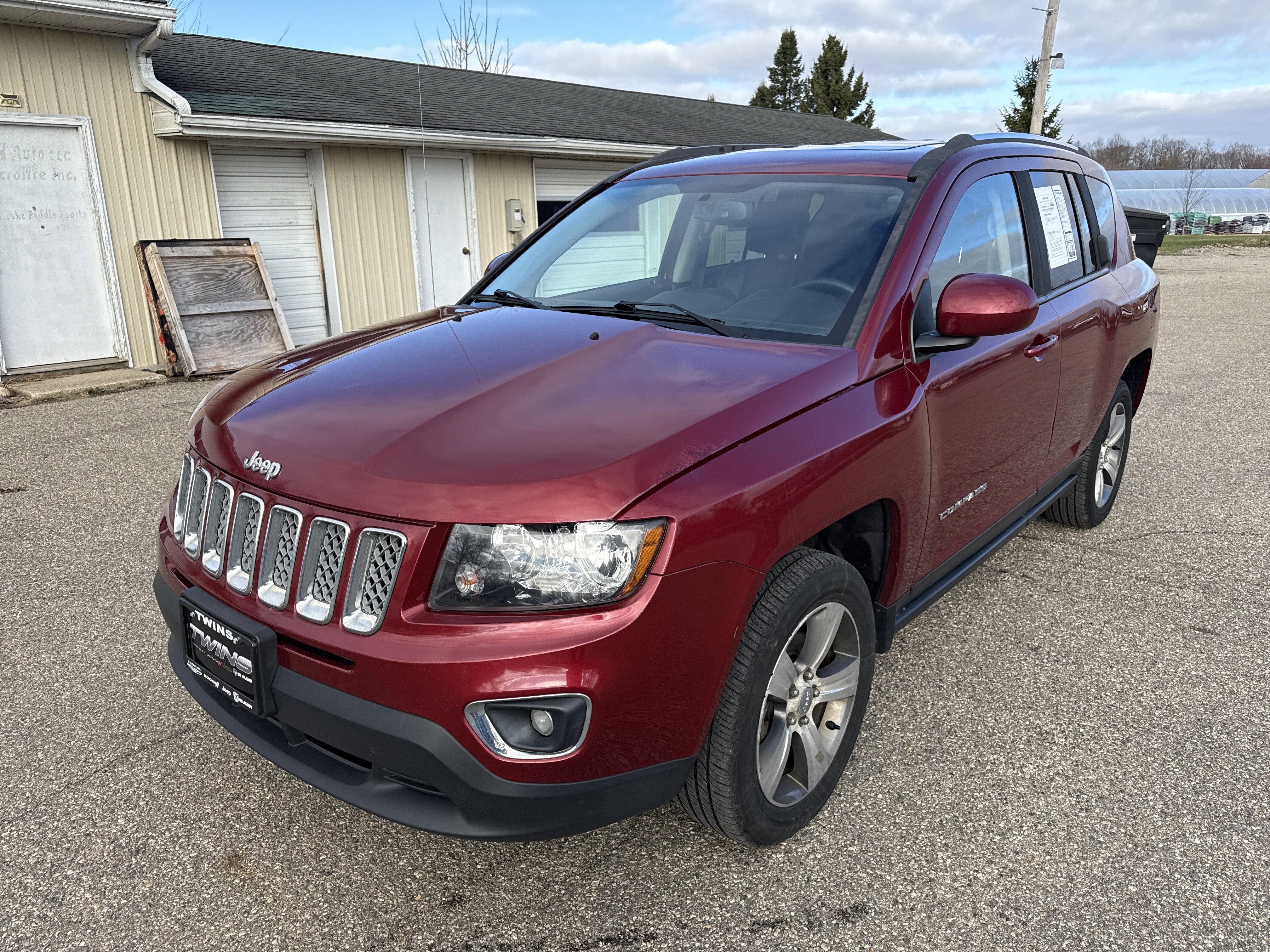 Used 2017 Jeep Compass High Altitude image 11