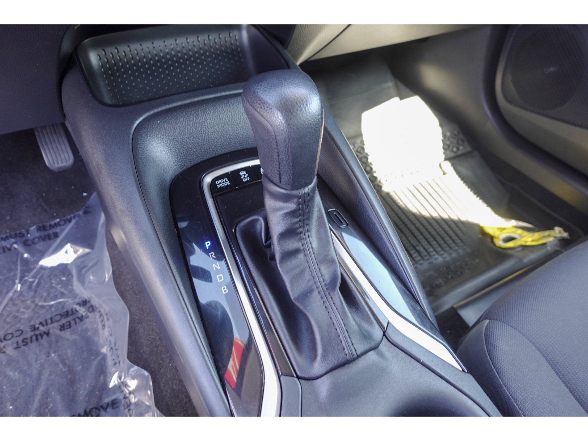 Certified 2024 Toyota Corolla LE w/ LE Convenience Package FWD image 18