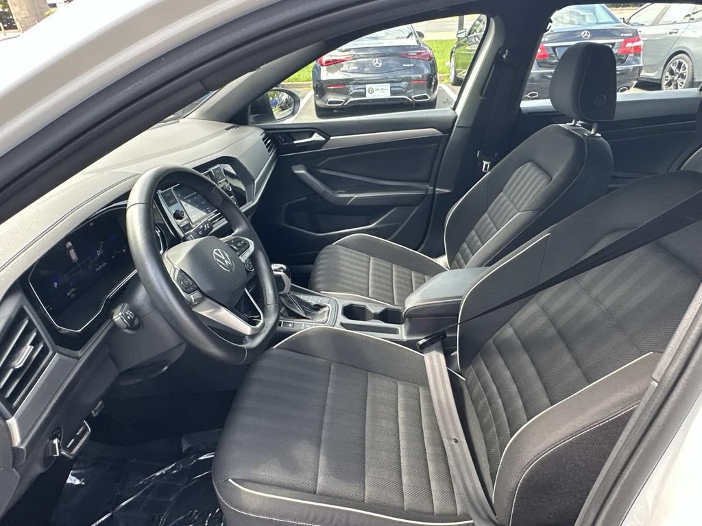Used 2023 Volkswagen Jetta Sport FWD image 16