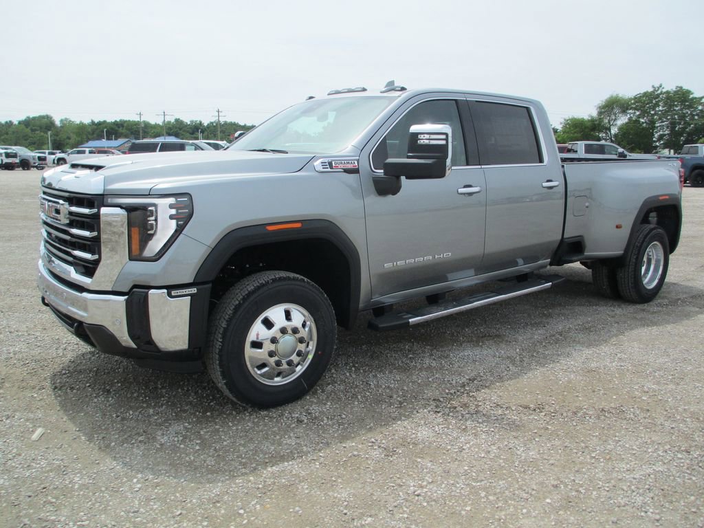 New 2026 GMC Sierra 3500 SLT w/ SLT Premium Package AWD/4WD image 10