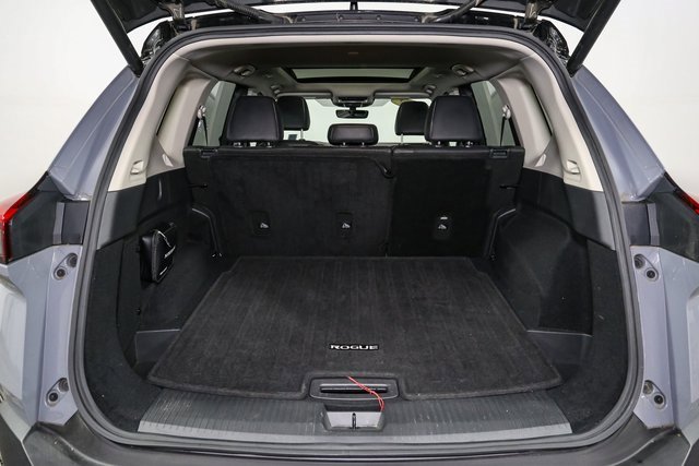 Used 2023 Nissan Rogue SV w/ SV Premium Package image 10