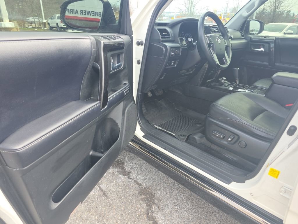 Used 2019 Toyota 4Runner Limited image 11