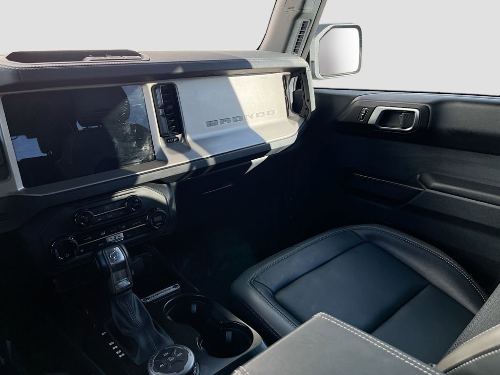 Used 2025 Ford Bronco Outer Banks image 23