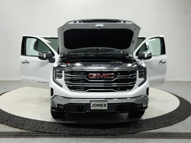 Used 2026 GMC Sierra 1500 SLT AWD/4WD image 11