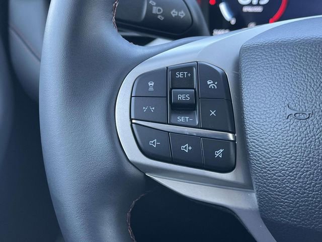 Used 2025 Ford Explorer Active image 33