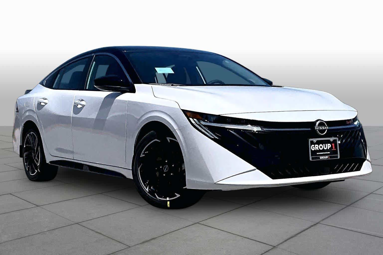 New 2026 Nissan Sentra SR FWD image 2