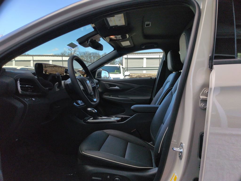 New 2026 Buick Envista Sport Touring w/ Studio Series image 12