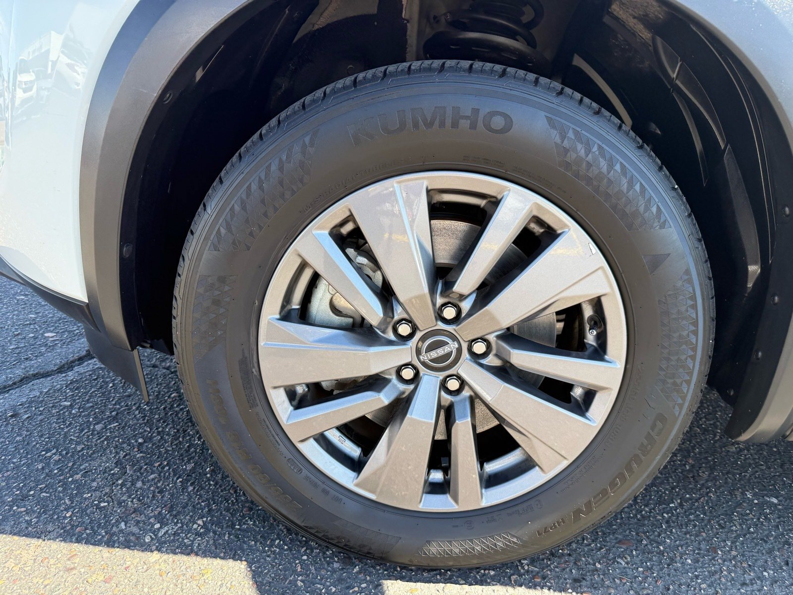 Used 2025 Nissan Pathfinder SV AWD/4WD image 11
