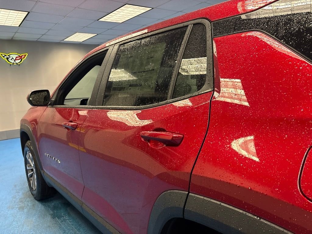 New 2026 Chevrolet Equinox LT FWD image 18
