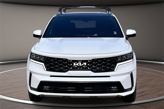 Used 2023 Kia Sorento SX Prestige image 3
