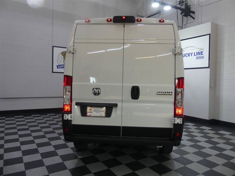 Used 2025 RAM ProMaster 2500 w/ Convenience Group FWD image 7