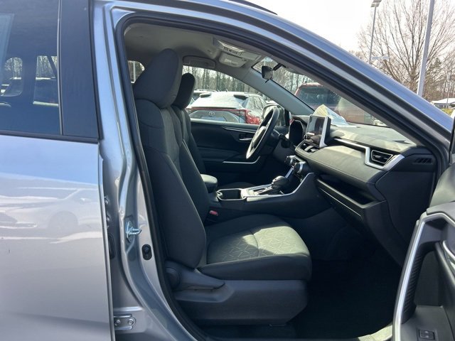 Used 2024 Toyota RAV4 XLE image 15