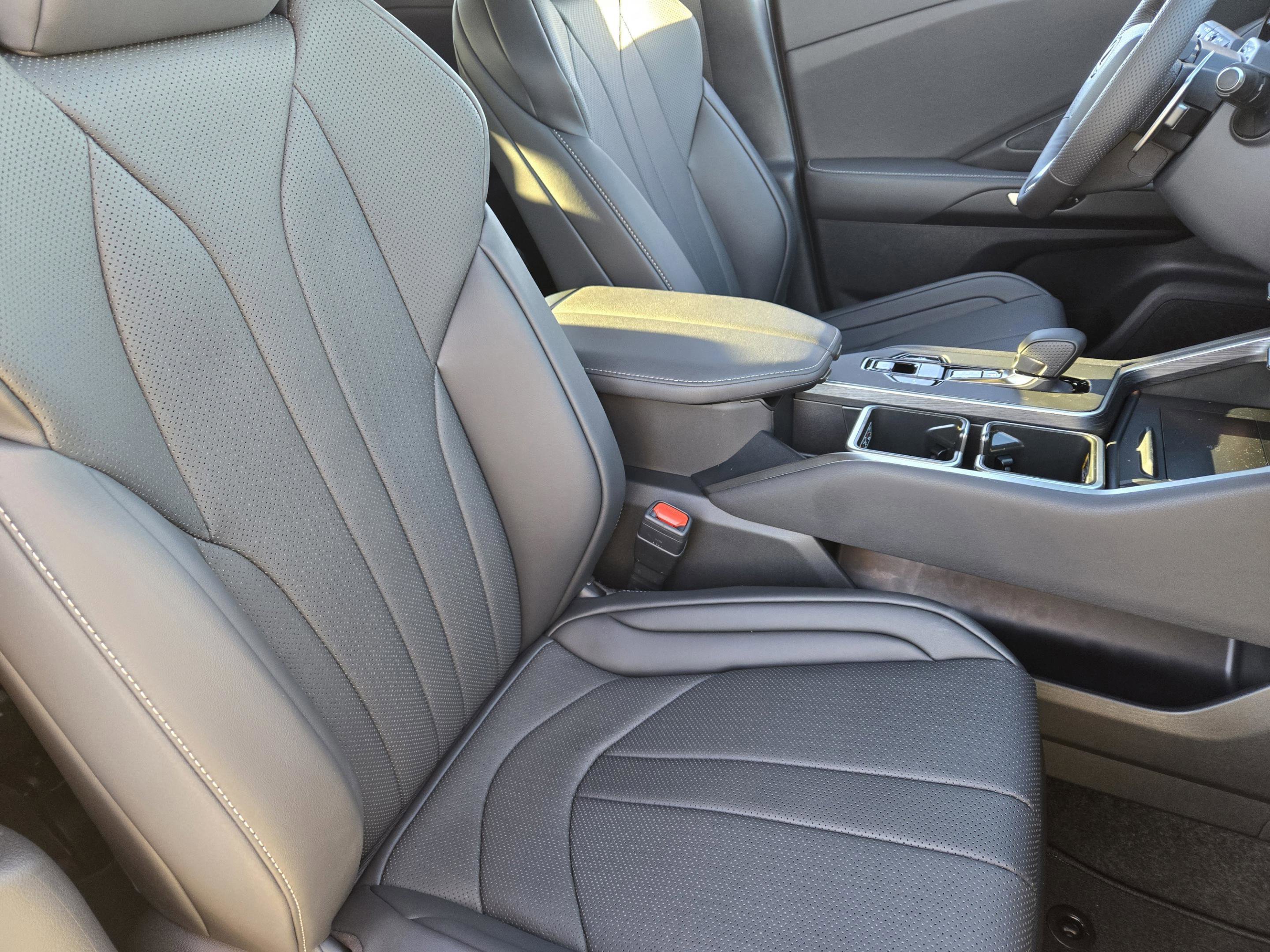 New 2026 Lexus TX 500h AWD image 9