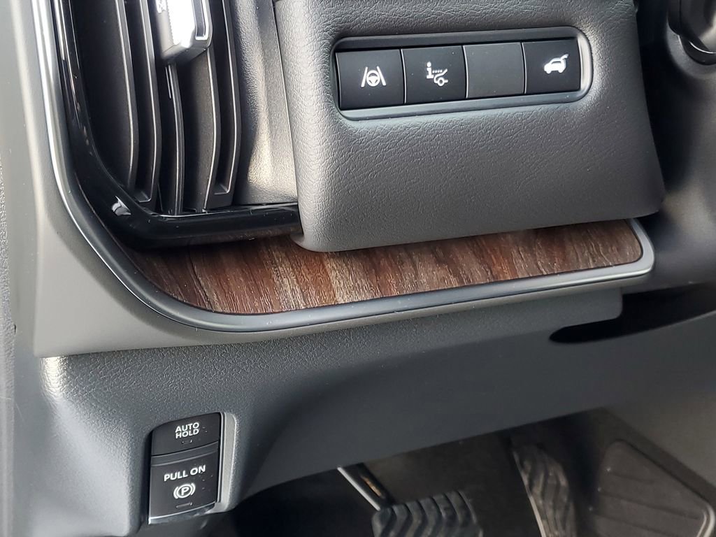 New 2026 Nissan Armada Platinum Reserve image 14