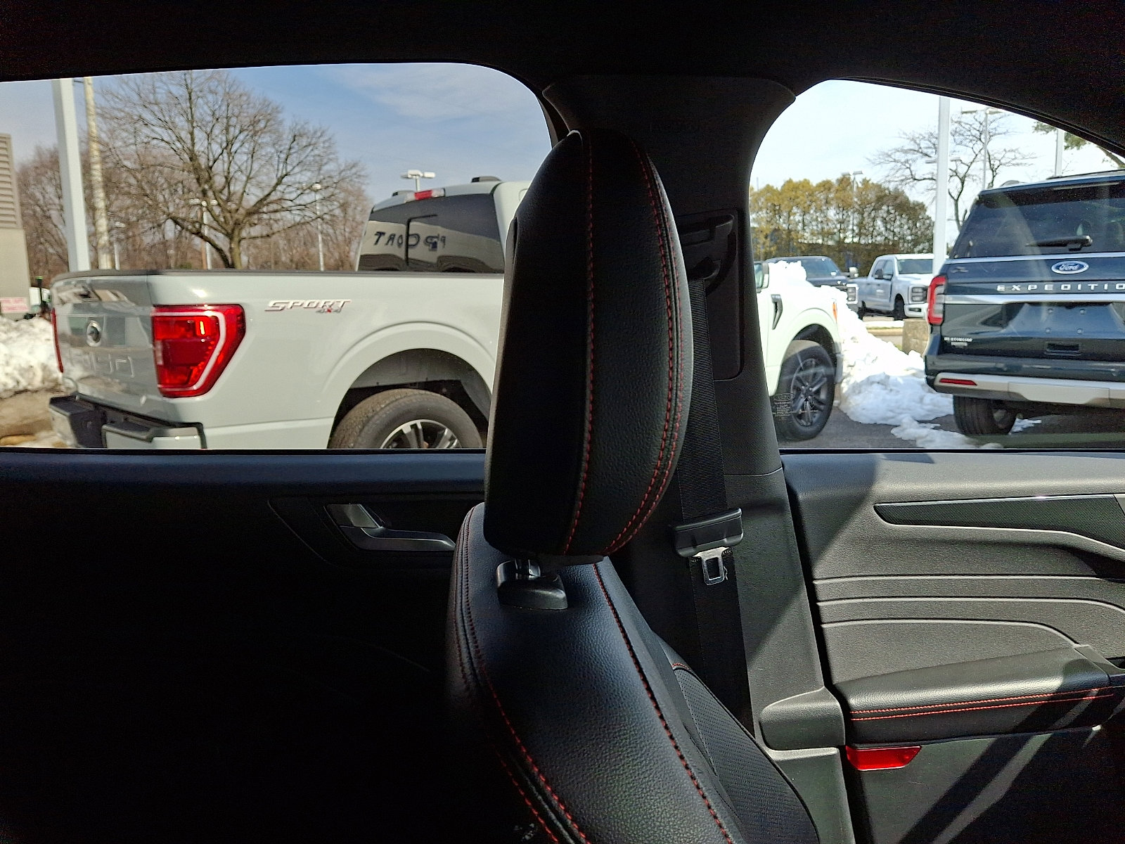 Certified 2023 Ford Escape ST-Line Elite w/ Premium Technology Package image 13