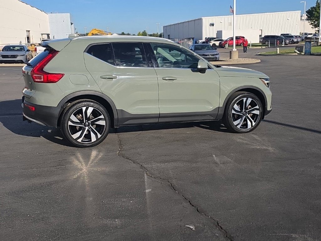 Used 2023 Volvo XC40 B5 Ultimate w/ Protection Package Premier AWD/4WD image 10