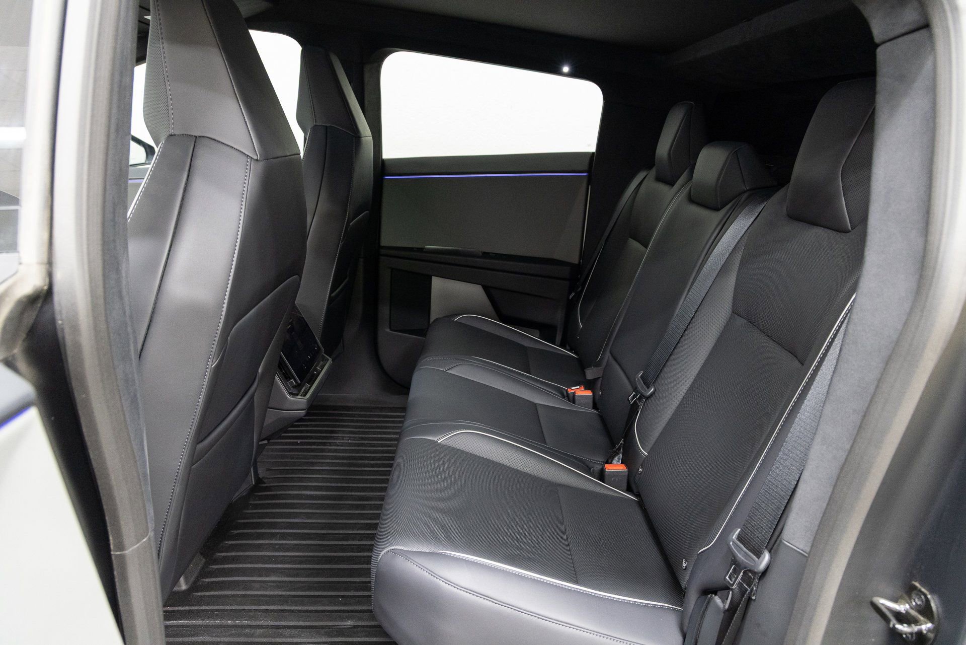 Used 2025 Tesla Cybertruck Cyberbeast image 8