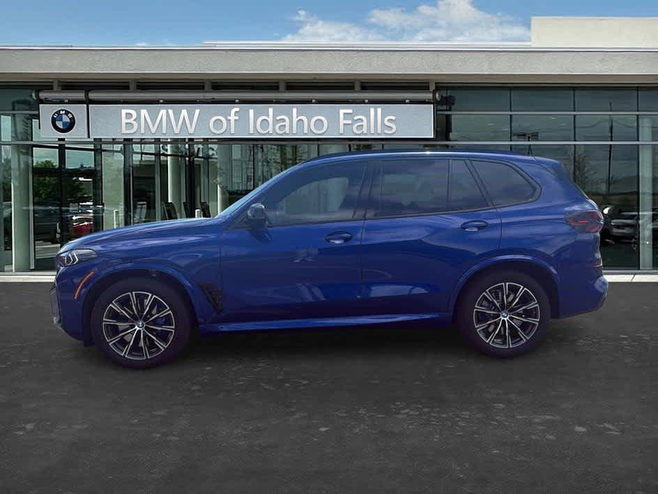 Used 2026 BMW X5 M60i AWD/4WD image 4