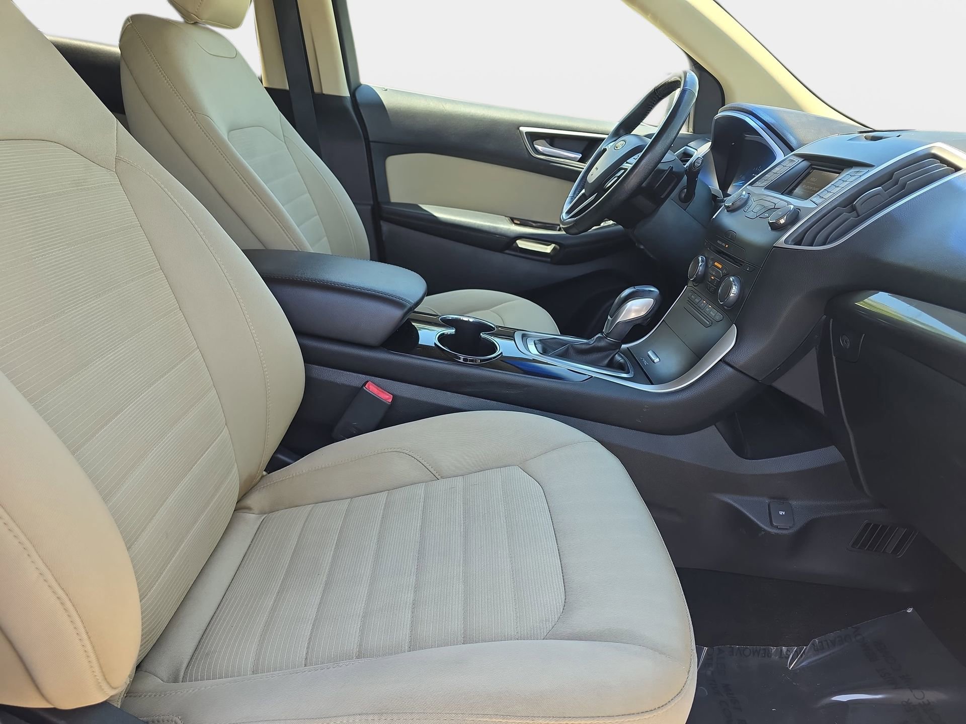 Used 2015 Ford Edge SEL FWD image 10