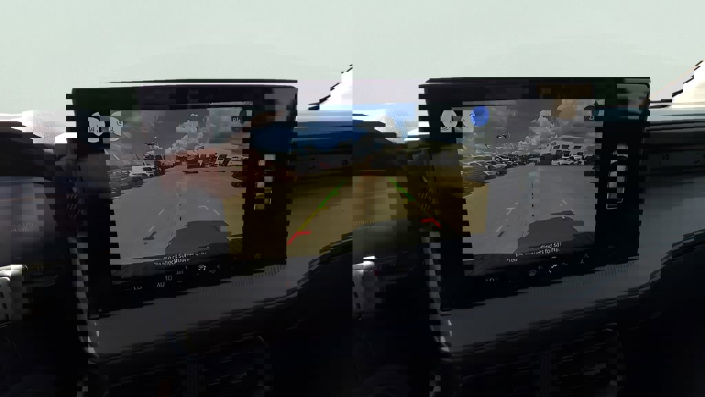 New 2025 Ford Maverick XL image 17