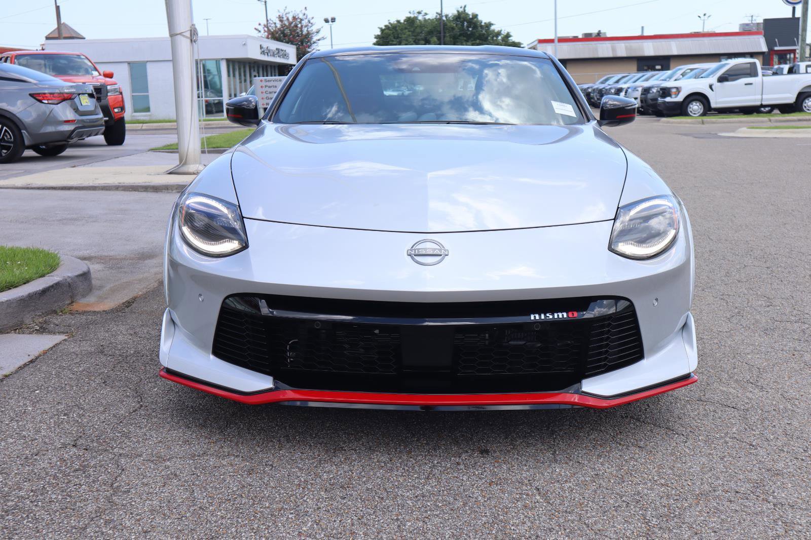 Used 2025 Nissan Z NISMO w/ Floor Mat Package image 14